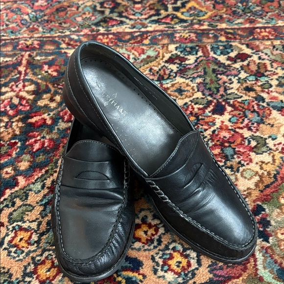 Cole Haan Women’s Black Leather Loafer, Size 9. - Picture 5 of 6